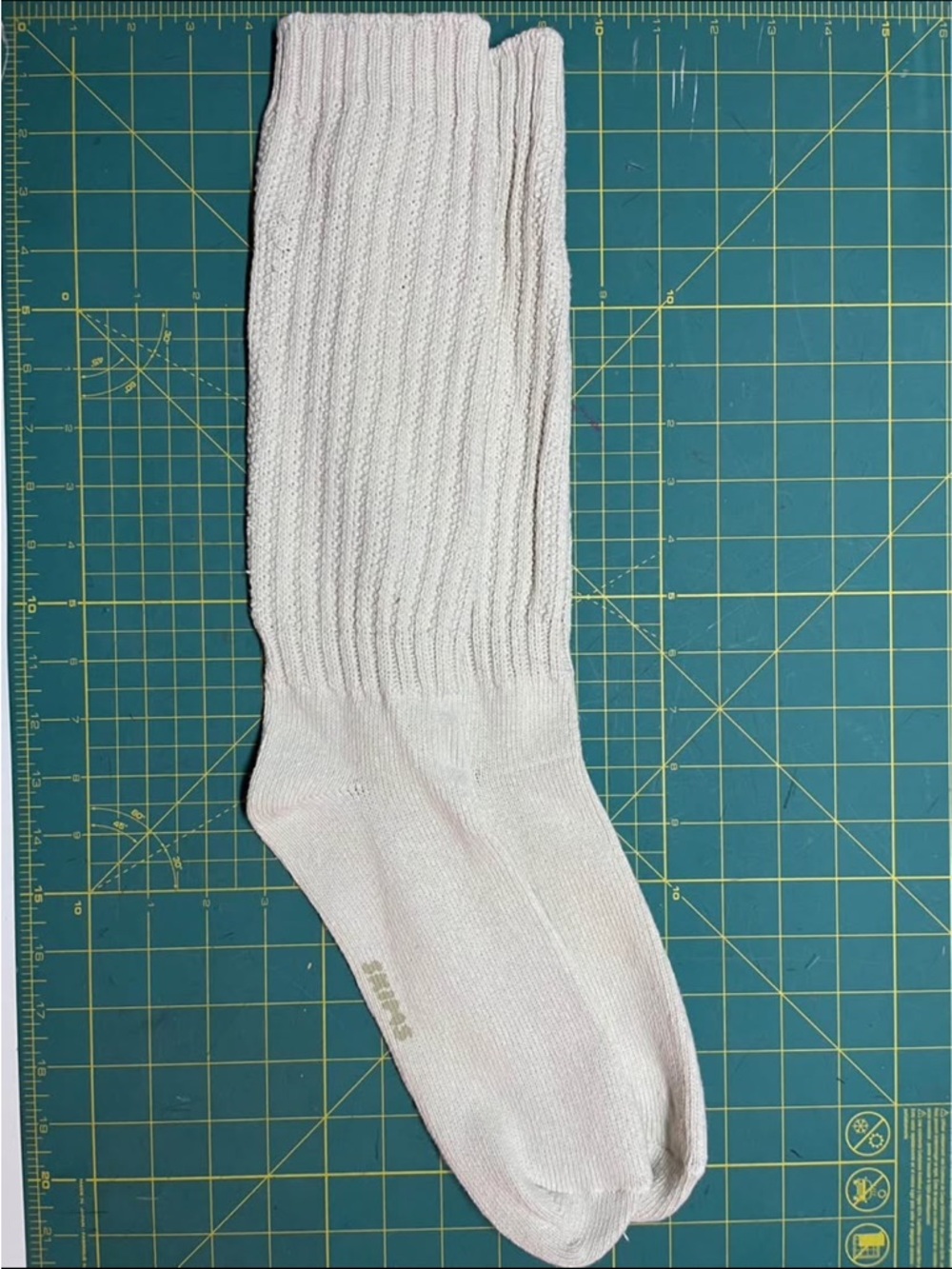 SKIMS Cream Ribbed Crew Socks